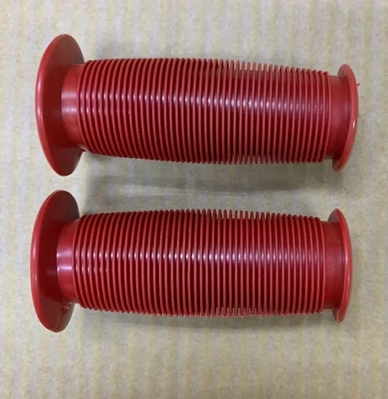 Cycleon Mushroom Grip for Kids Bikes 115mm long in Red